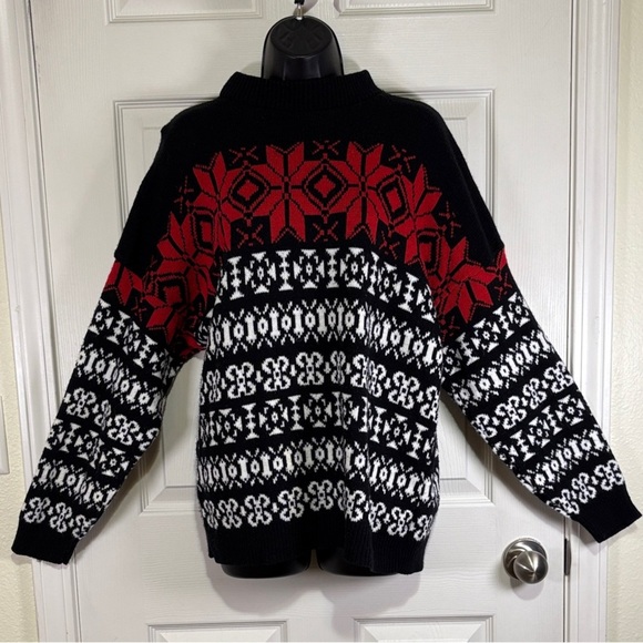 American Pride Sweaters - Vintage Made in the USA Black/White/Red Patterned Women's Sweater Size 20W